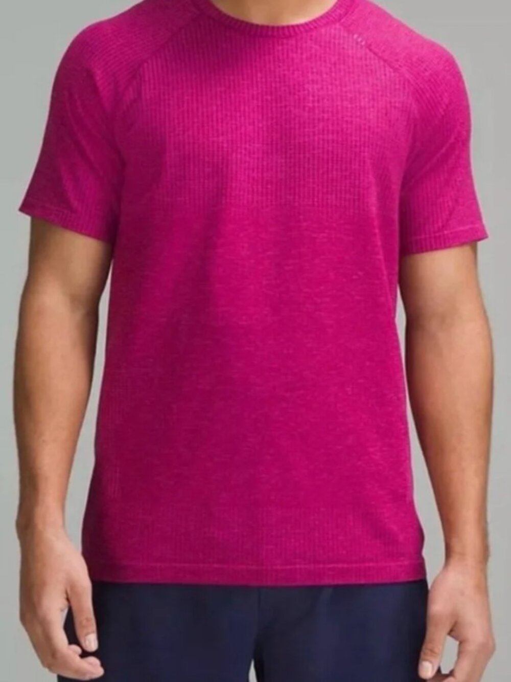 Lululemon Men's metal vent tech short sleeve top size L